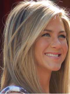 Possible Stalker Who Crashed Into Jennifer Aniston's Front Gate Posted Online About Her