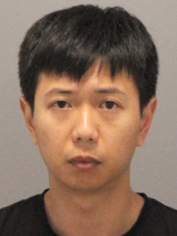 Man Posing As Federal Agent Tricks 90-Year-Old Woman Into Handing Over $10K: Nassau Police